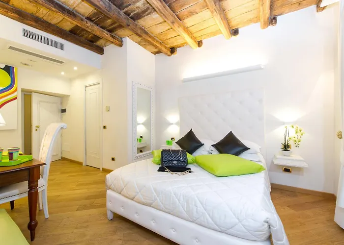 Domus Spagna Capo le Case